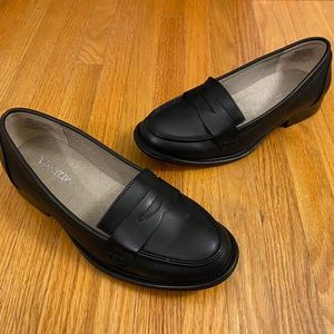 Wanted / Modcloth Loafers Size 5.5